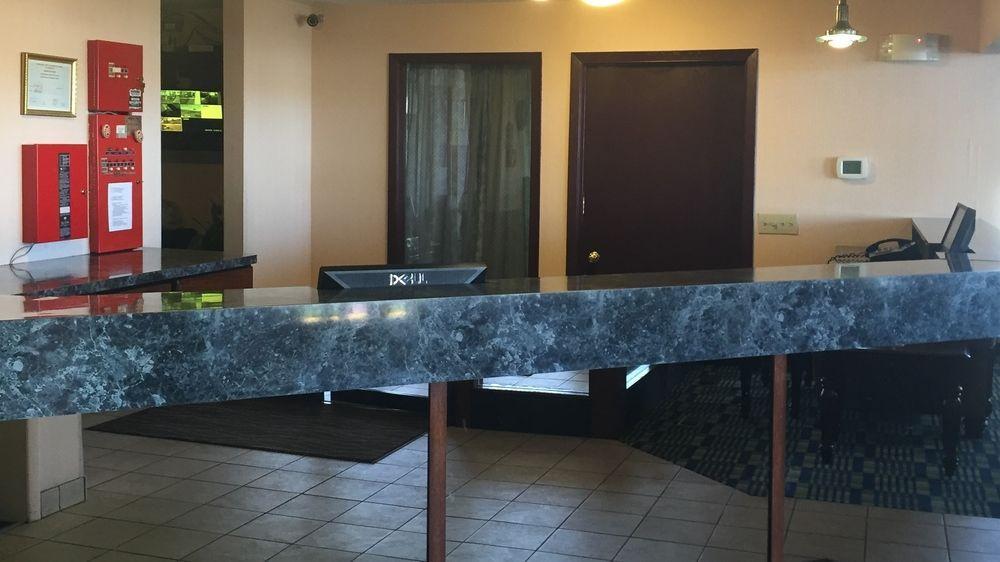 Oyo Hotel Spokane North מראה חיצוני תמונה