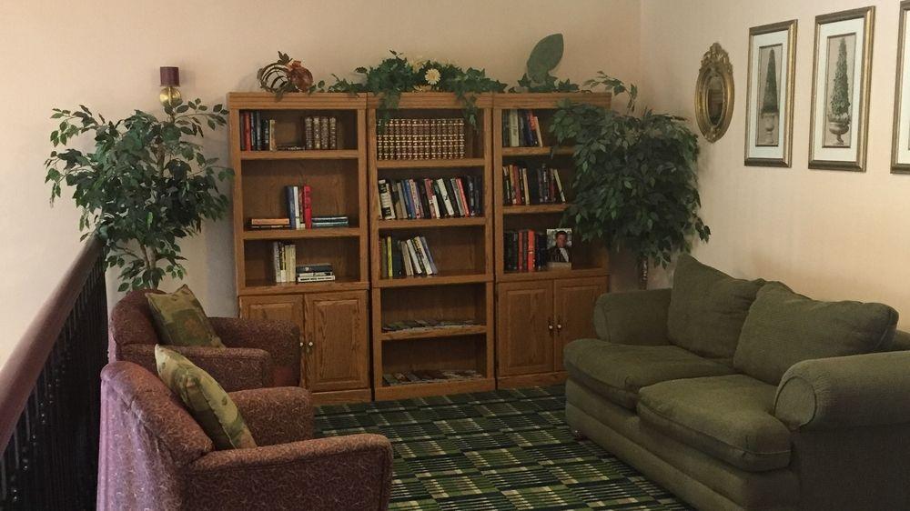Oyo Hotel Spokane North מראה חיצוני תמונה
