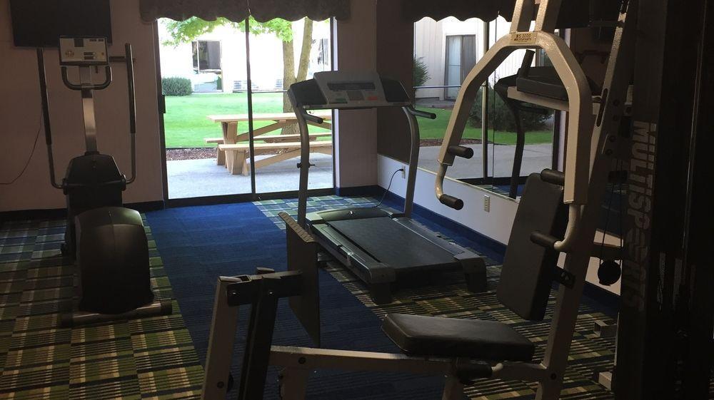Oyo Hotel Spokane North מראה חיצוני תמונה