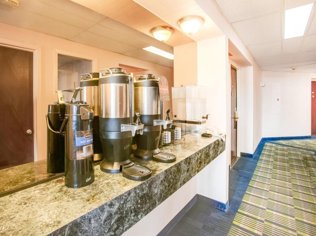 Oyo Hotel Spokane North מראה חיצוני תמונה