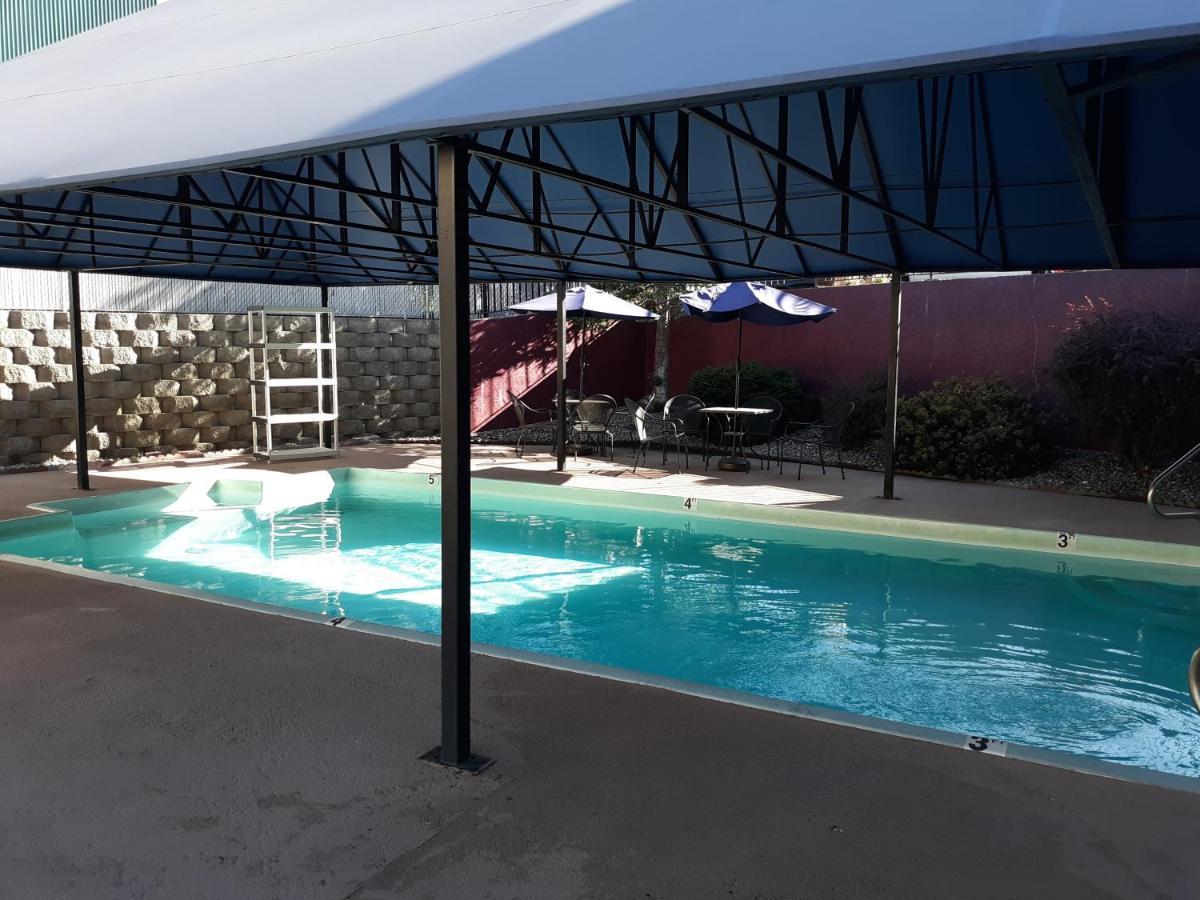 Oyo Hotel Spokane North מראה חיצוני תמונה